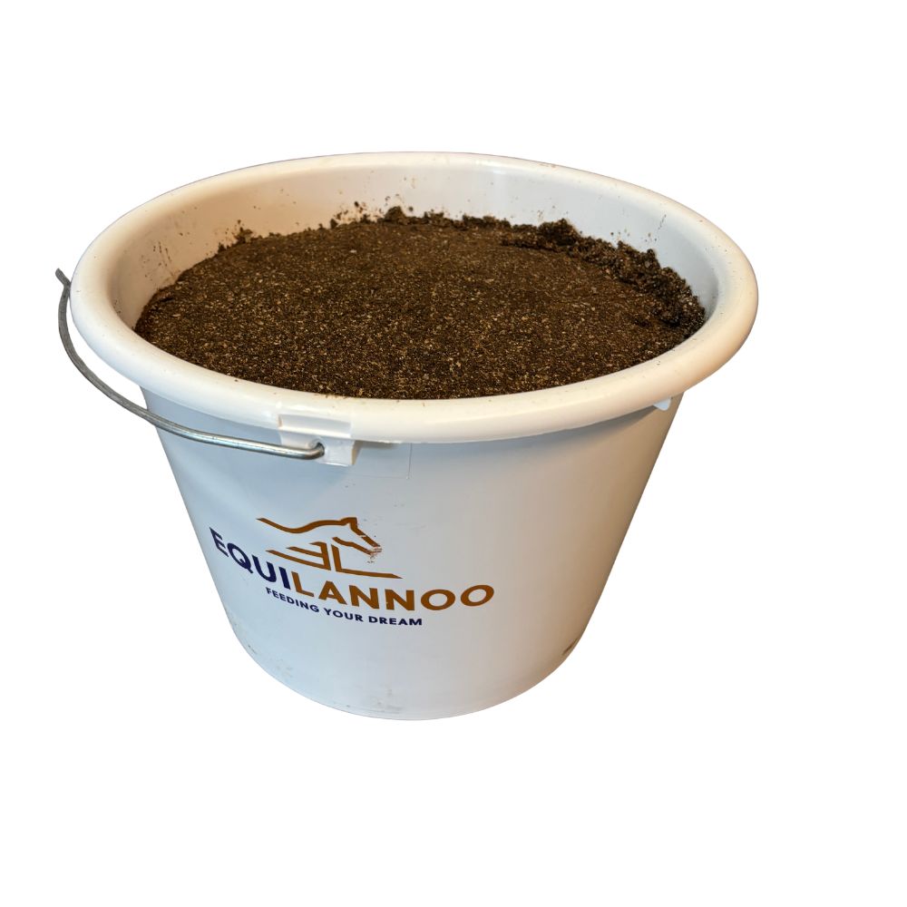 Supliment mineral și vitaminic pentru cai Equilannoo, găleată de lins 20 kg