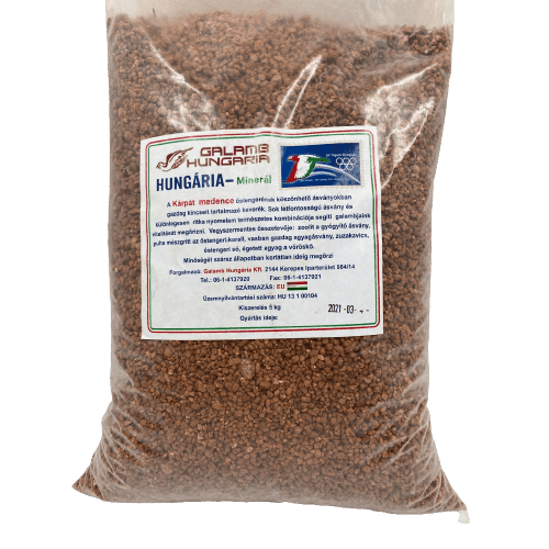 5 kg bag of Galamb Hungaria mineral salt pellets with detailed product label in Hungarian